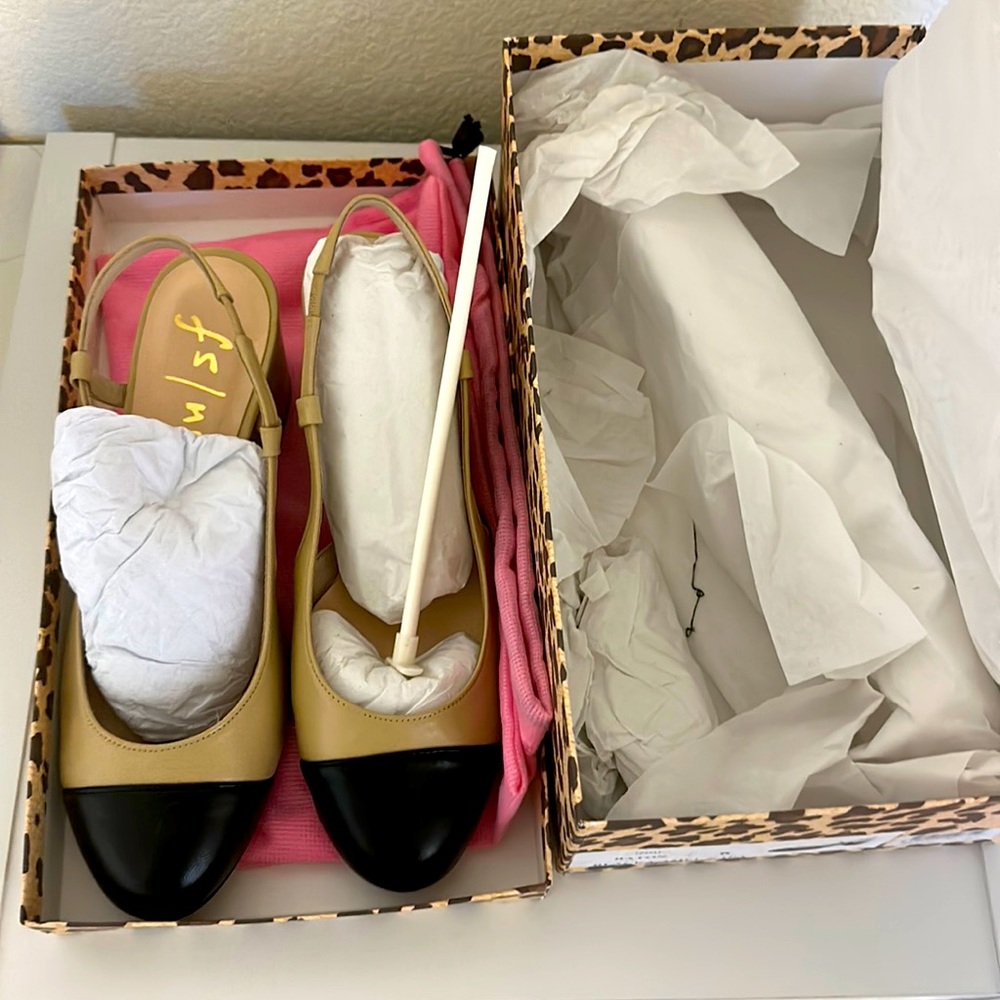 BNIB- NEVER WORN FS/NY Baton size 6 Black/Camel shoes